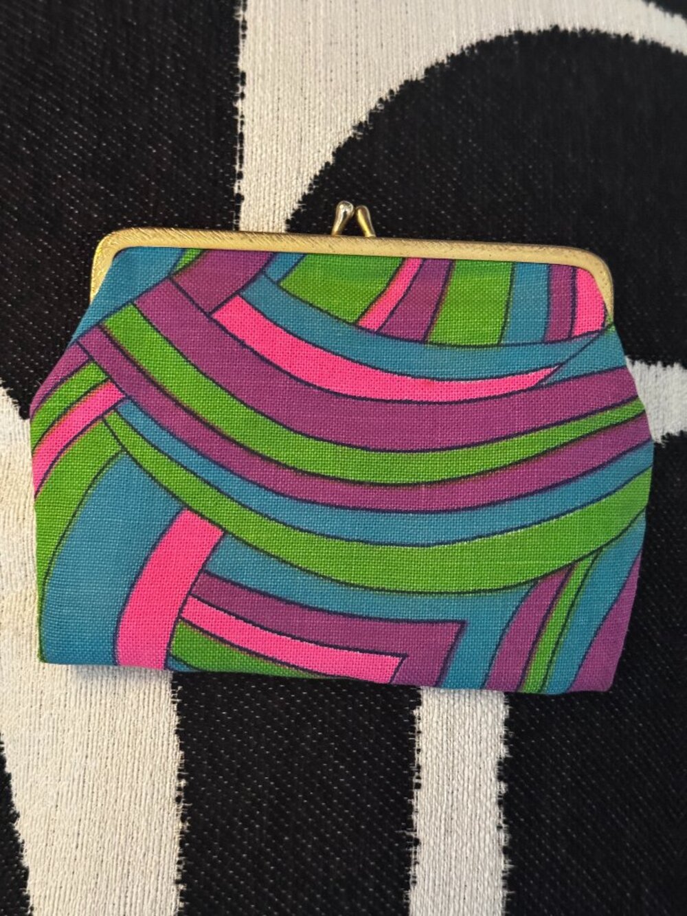 Mod Inspired Kiss Lock Coin Pouch, Multi-Color, Vintage Circa 1960s